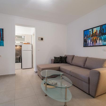 Stefanias Apartment Neos Marmaras Dış mekan fotoğraf